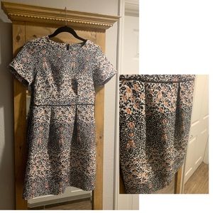 Patterned Short-Sleeve Mini White and Black Dress